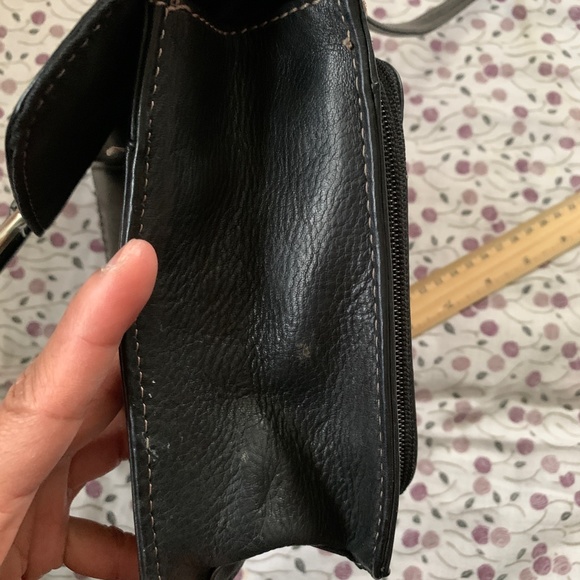 Fossil genuine black leather crossbody - Picture 11 of 12